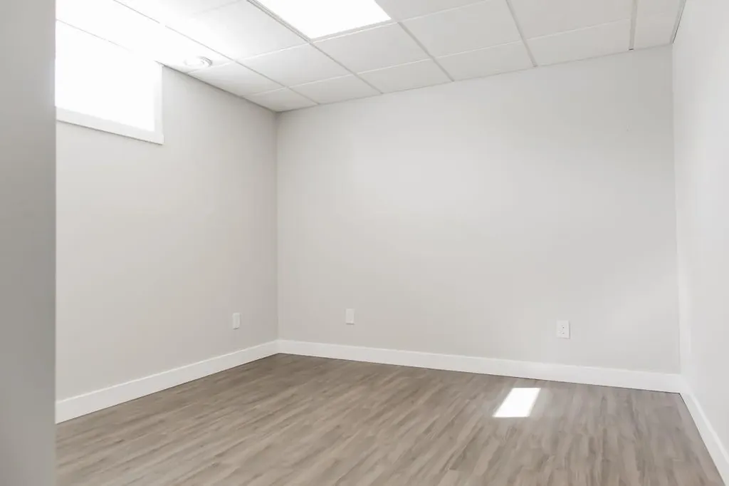 10124 110 Avenue Grande Prairie AB T8V 1S6