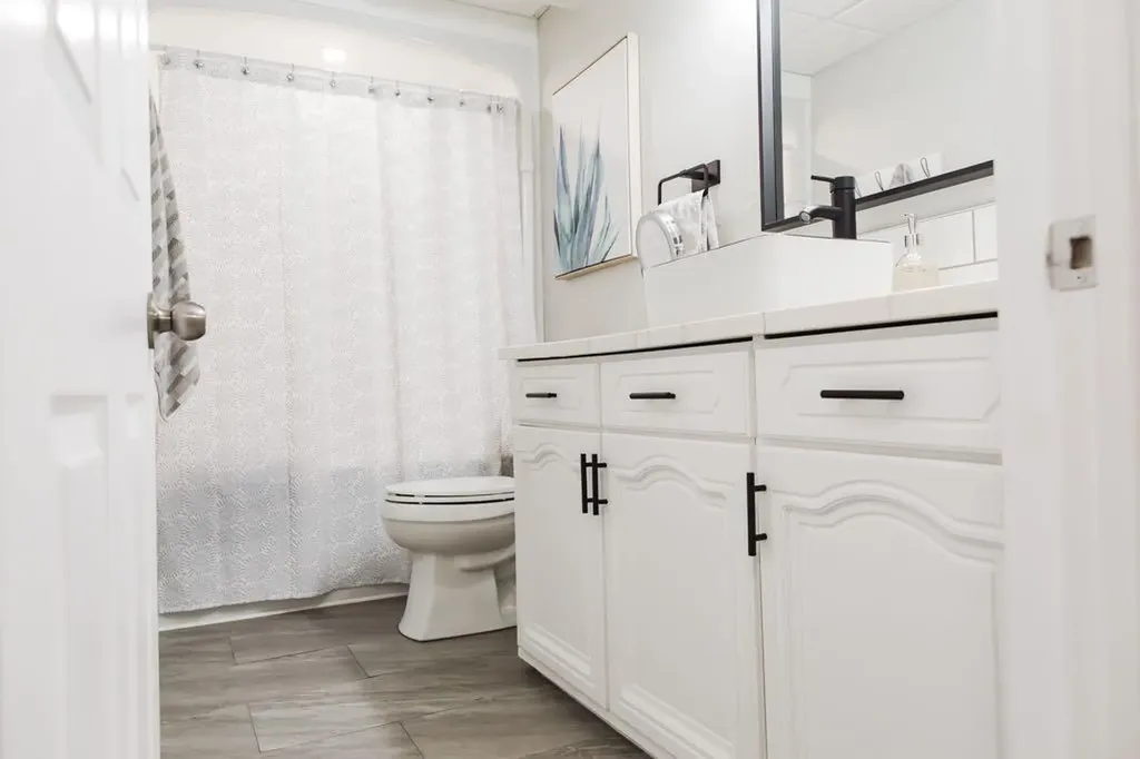 10124 110 Avenue Grande Prairie AB T8V 1S6
