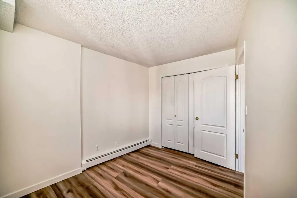 110 2 Avenue SE Calgary AB T2G 0B3