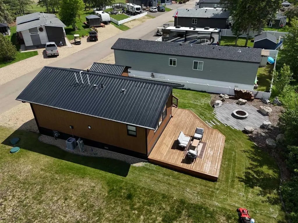 41310 Range Road 282 Rural Lacombe County AB T4L 2N3