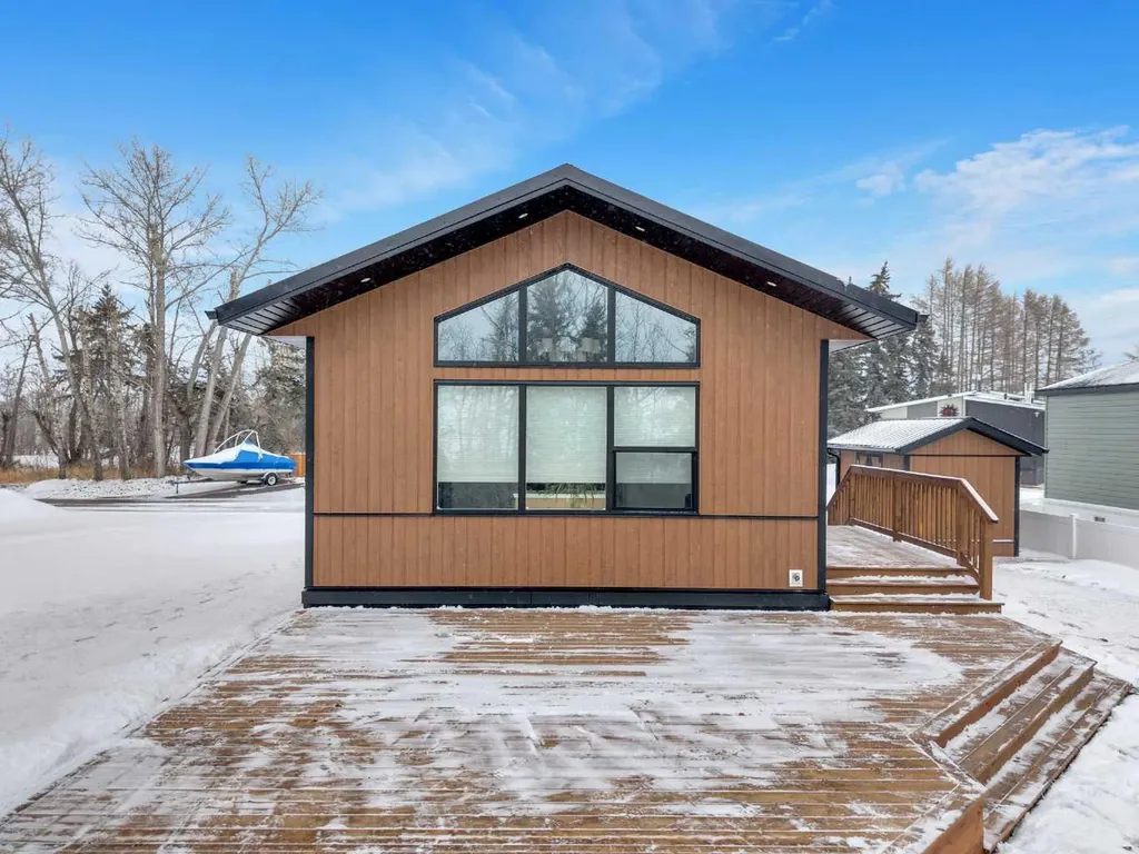41310 Range Road 282 Rural Lacombe County AB T4L 2N3