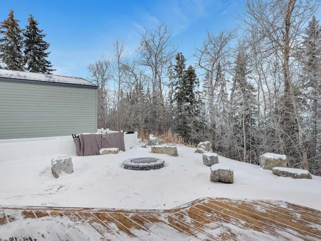 41310 Range Road 282 Rural Lacombe County AB T4L 2N3