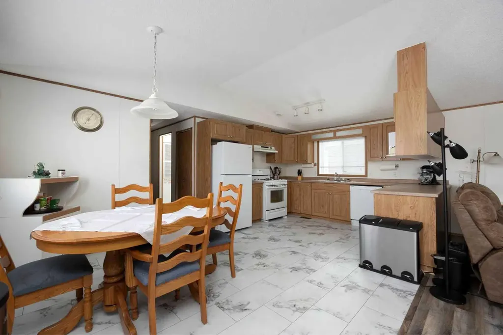 116 Palomino Close Fort Mcmurray AB T9H5M2