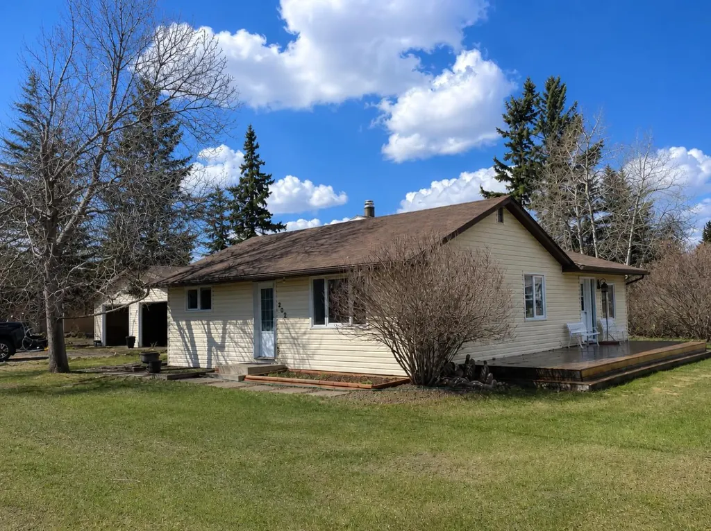 1ST Street West Lashburn SK S0M 1H0