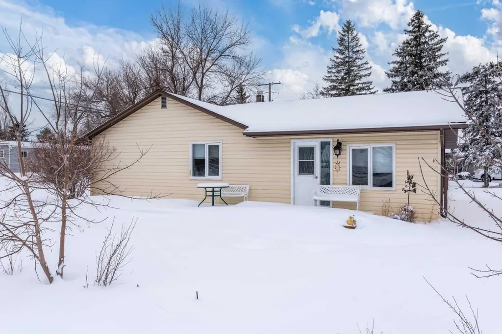 1ST Street West Lashburn SK S0M 1H0