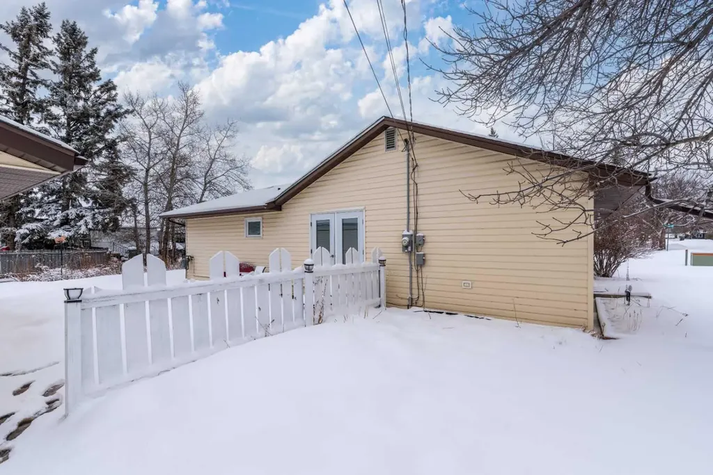 1ST Street West Lashburn SK S0M 1H0