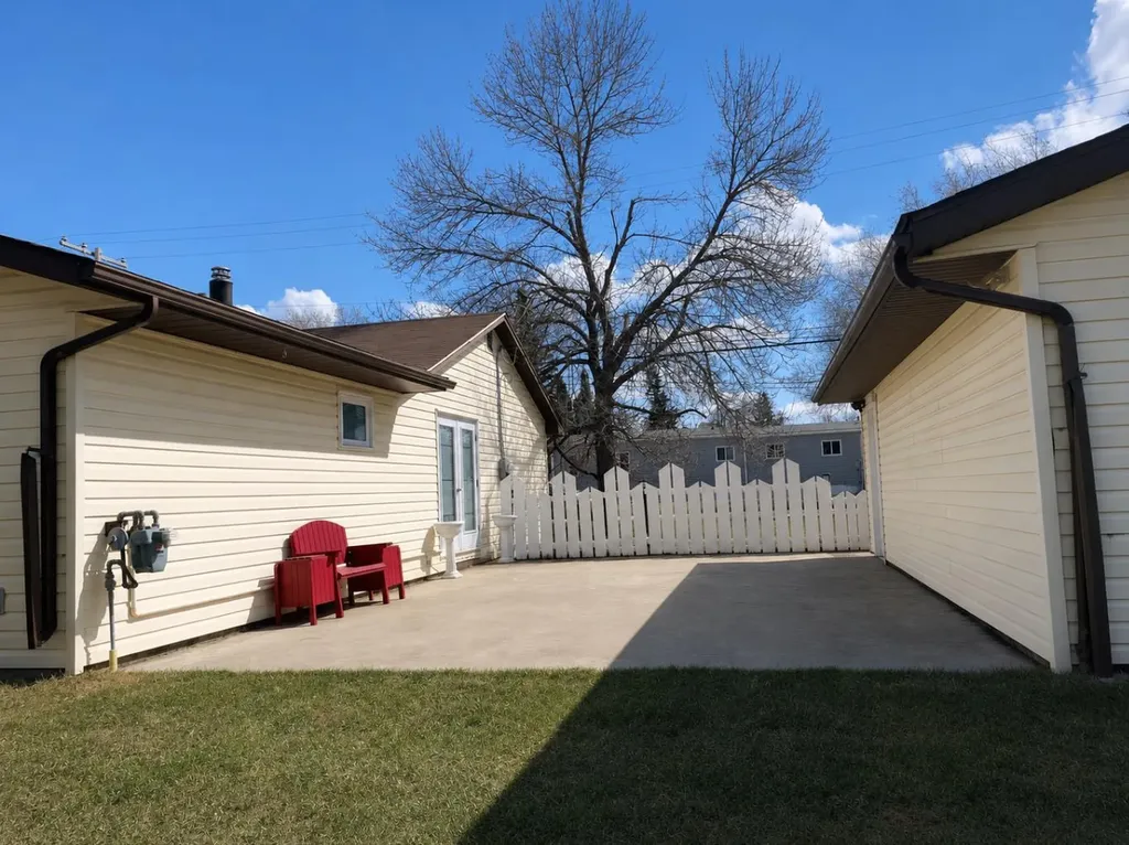 1ST Street West Lashburn SK S0M 1H0