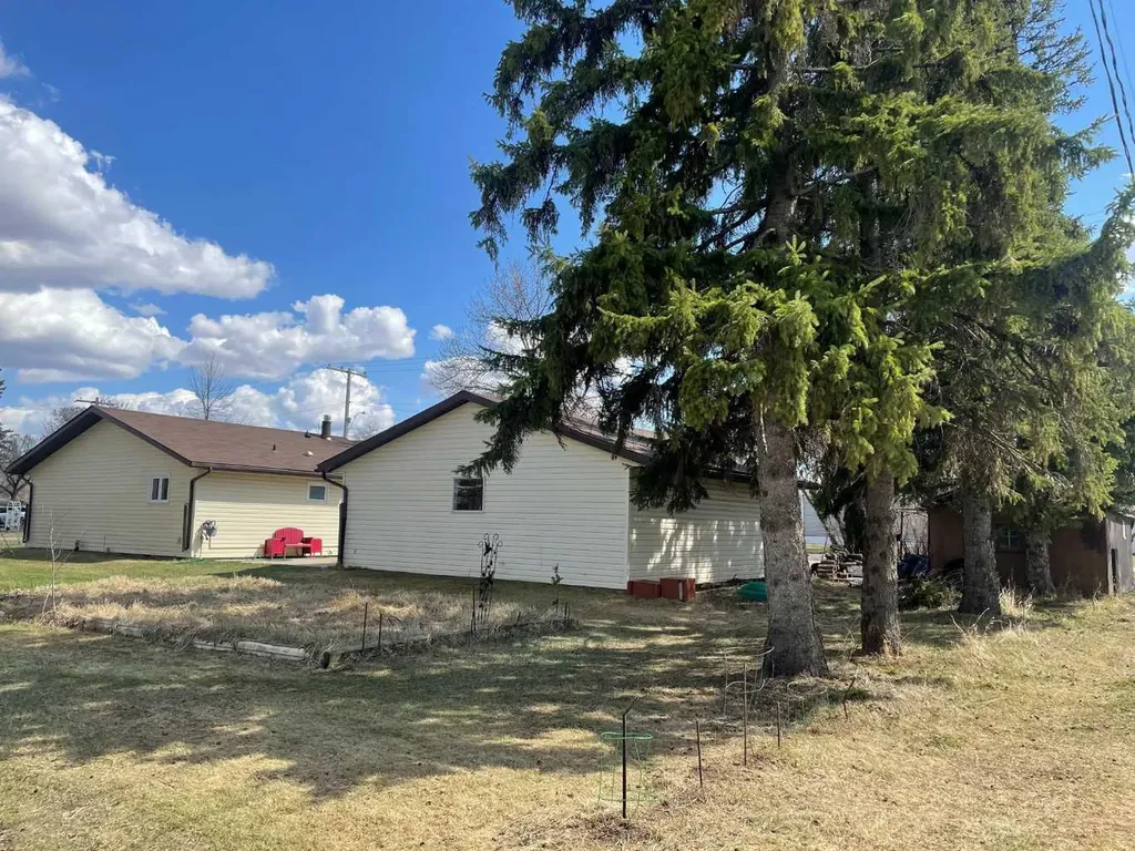 1ST Street West Lashburn SK S0M 1H0