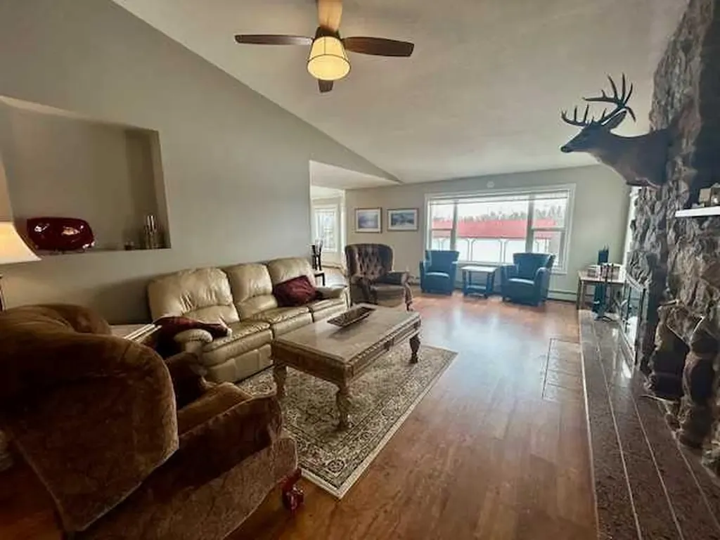 19438 Twp Road 430 Rural Camrose County AB T0B 2Z0
