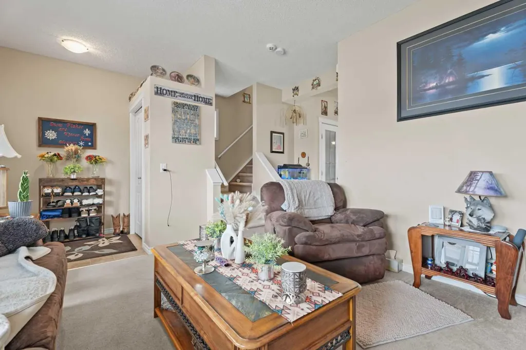 40 Cimarron Grove Drive Okotoks AB T1S 2H1