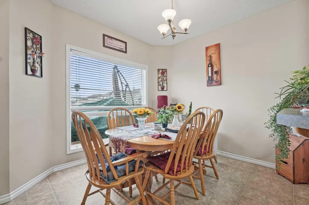 40 Cimarron Grove Drive Okotoks AB T1S 2H1