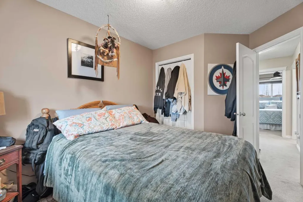 40 Cimarron Grove Drive Okotoks AB T1S 2H1