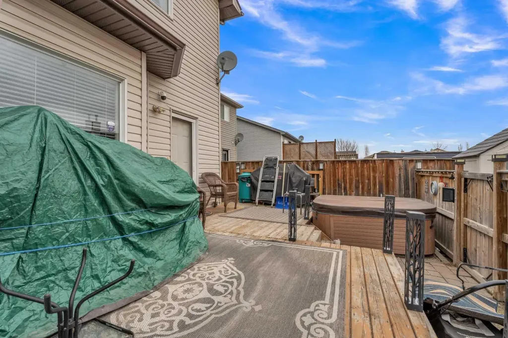 40 Cimarron Grove Drive Okotoks AB T1S 2H1