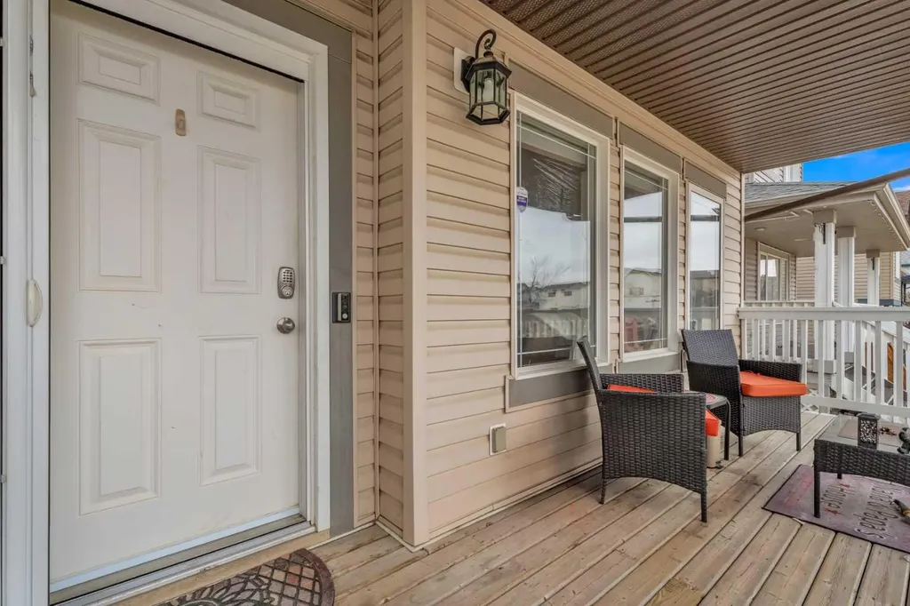 40 Cimarron Grove Drive Okotoks AB T1S 2H1