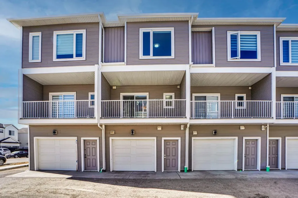 239 Saddlepeace Crescent NE Calgary AB T3J5S6