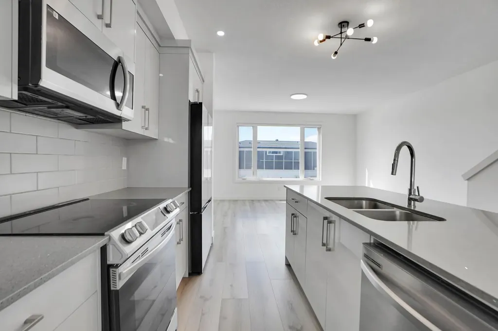 239 Saddlepeace Crescent NE Calgary AB T3J5S6