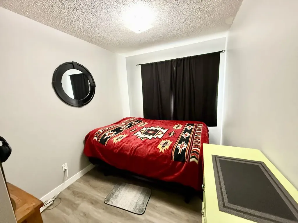 101 Mill Street Hinton AB T7V1T3