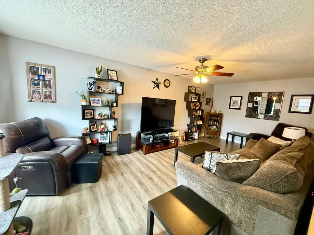 101 Mill Street Hinton AB T7V1T3
