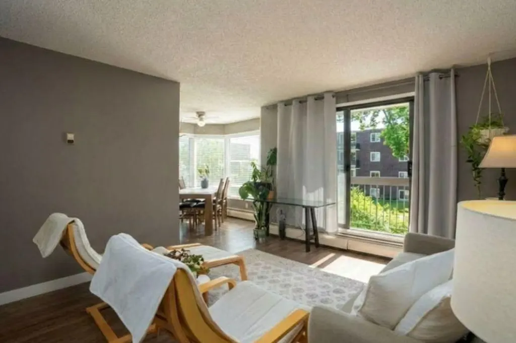 630 57 Avenue SW Calgary AB T2V 0H4