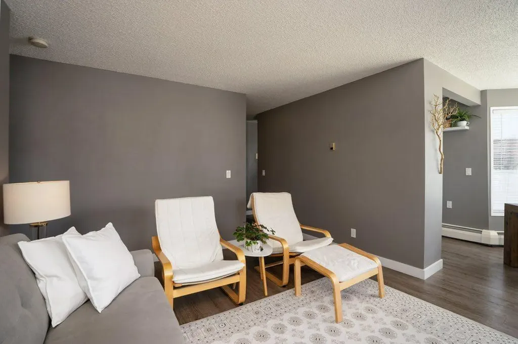 630 57 Avenue SW Calgary AB T2V 0H4