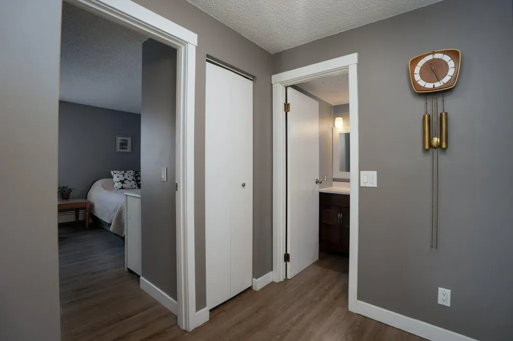 630 57 Avenue SW Calgary AB T2V 0H4