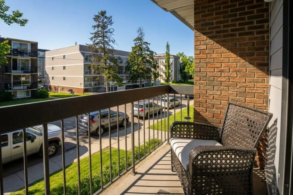 630 57 Avenue SW Calgary AB T2V 0H4