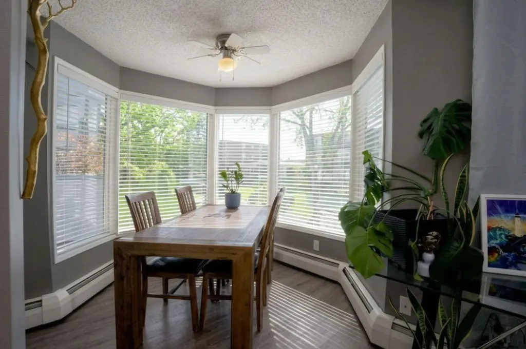 630 57 Avenue SW Calgary AB T2V 0H4