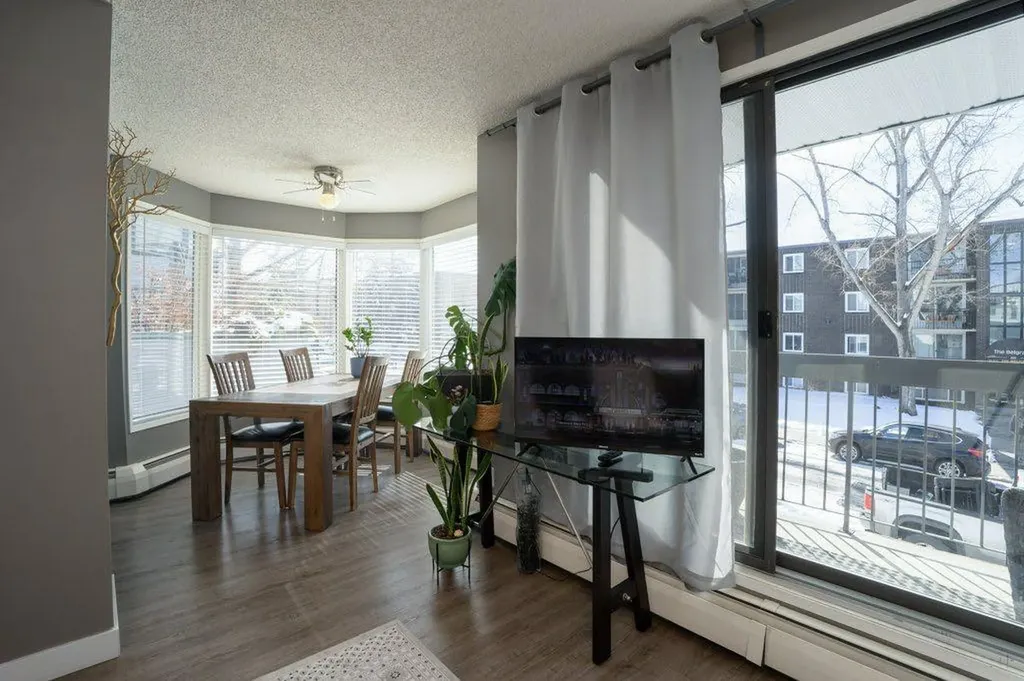 630 57 Avenue SW Calgary AB T2V 0H4