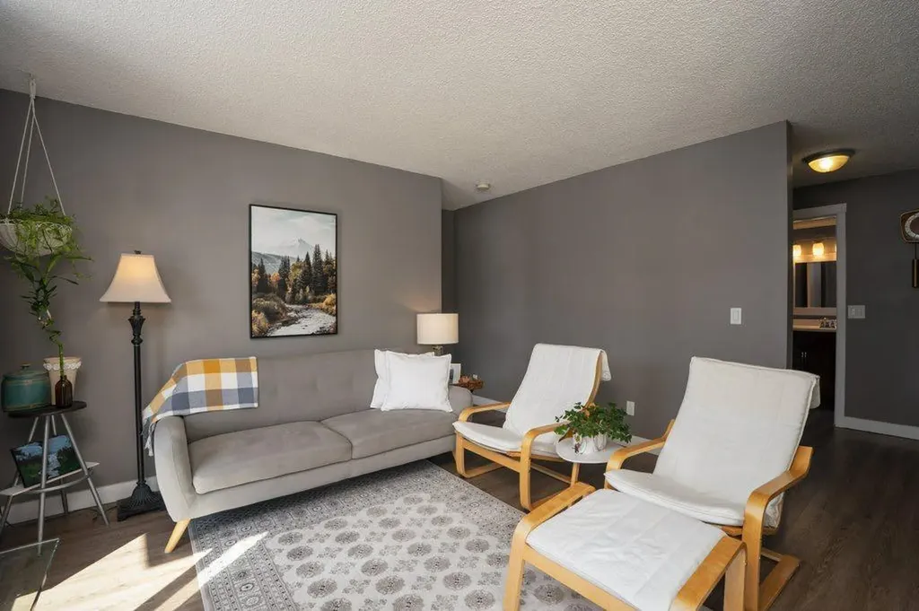 630 57 Avenue SW Calgary AB T2V 0H4