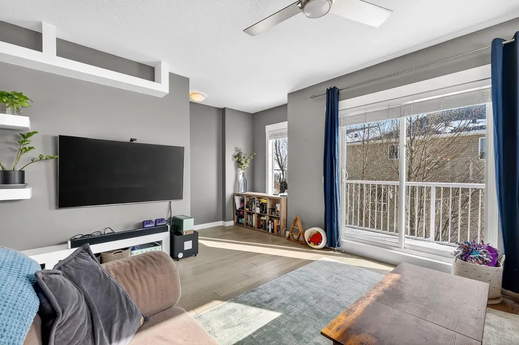 111 Rainbow Falls Gate Chestermere AB T1X 0Z5