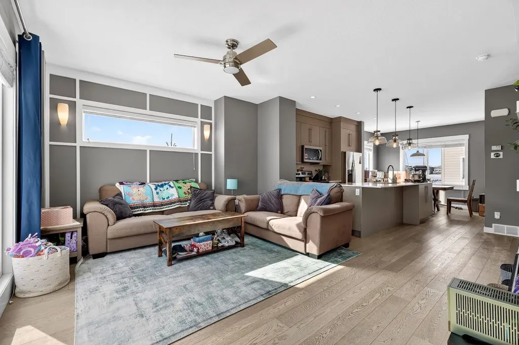 111 Rainbow Falls Gate Chestermere AB T1X 0Z5