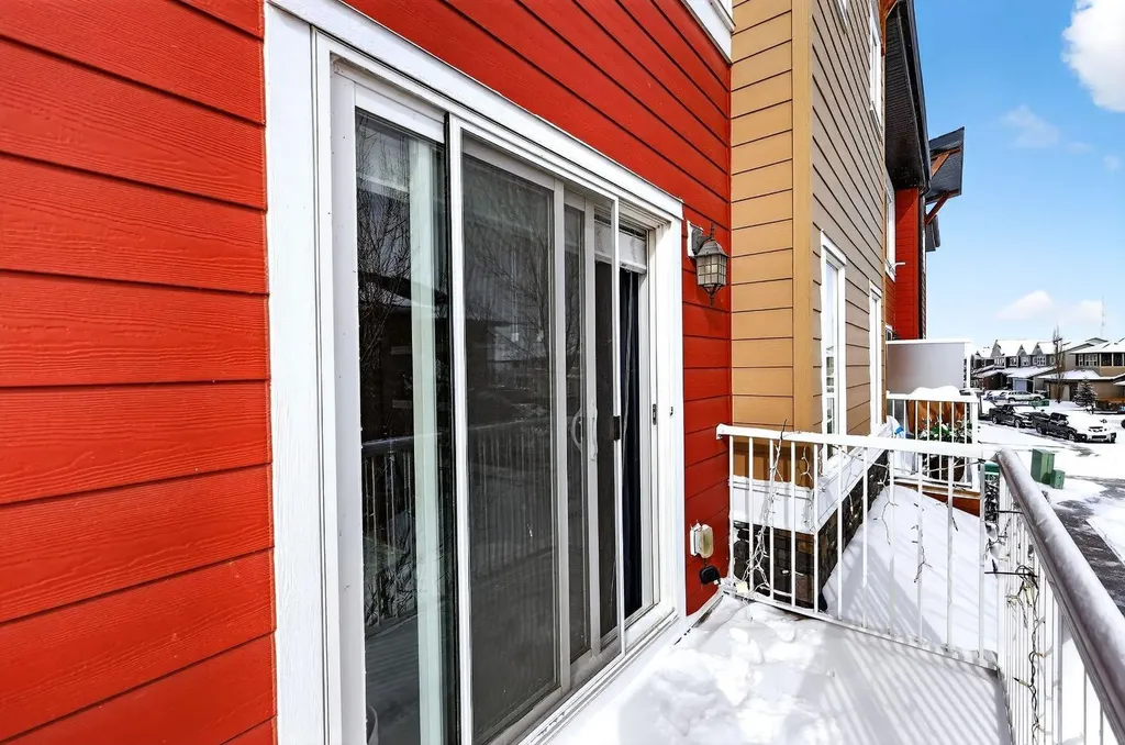 111 Rainbow Falls Gate Chestermere AB T1X 0Z5