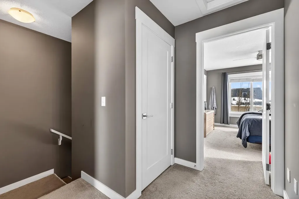 111 Rainbow Falls Gate Chestermere AB T1X 0Z5
