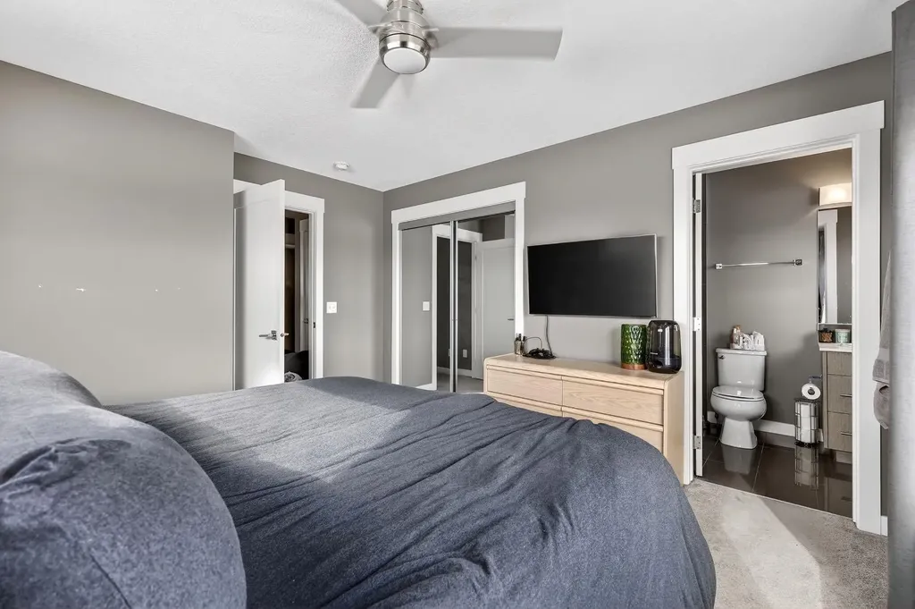 111 Rainbow Falls Gate Chestermere AB T1X 0Z5