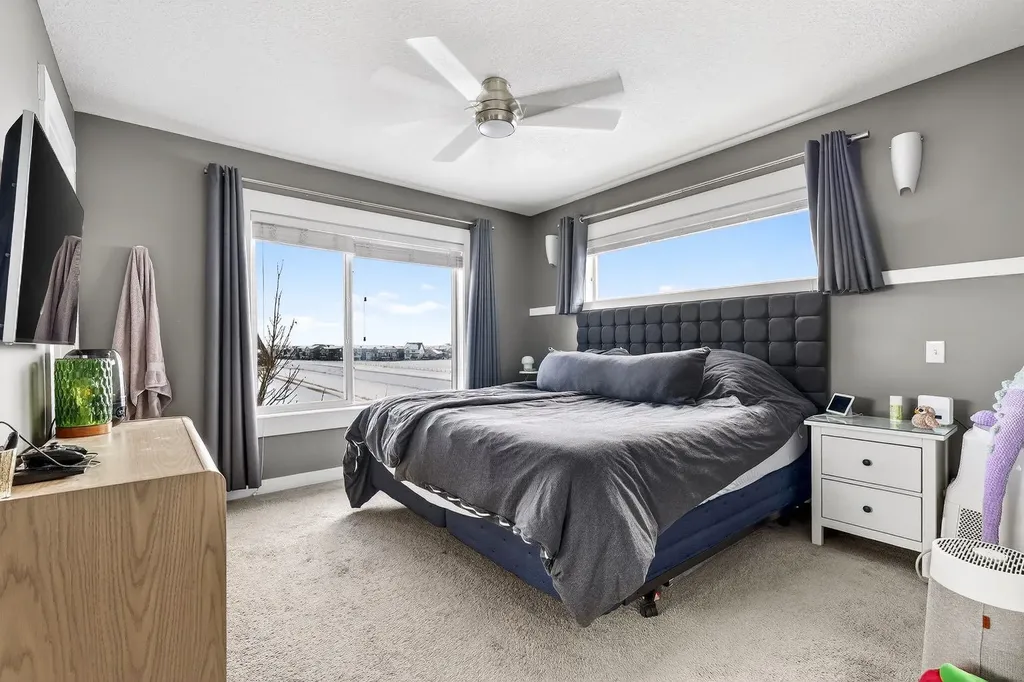 111 Rainbow Falls Gate Chestermere AB T1X 0Z5