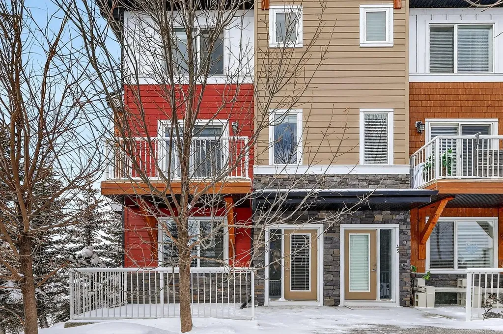 111 Rainbow Falls Gate Chestermere AB T1X 0Z5