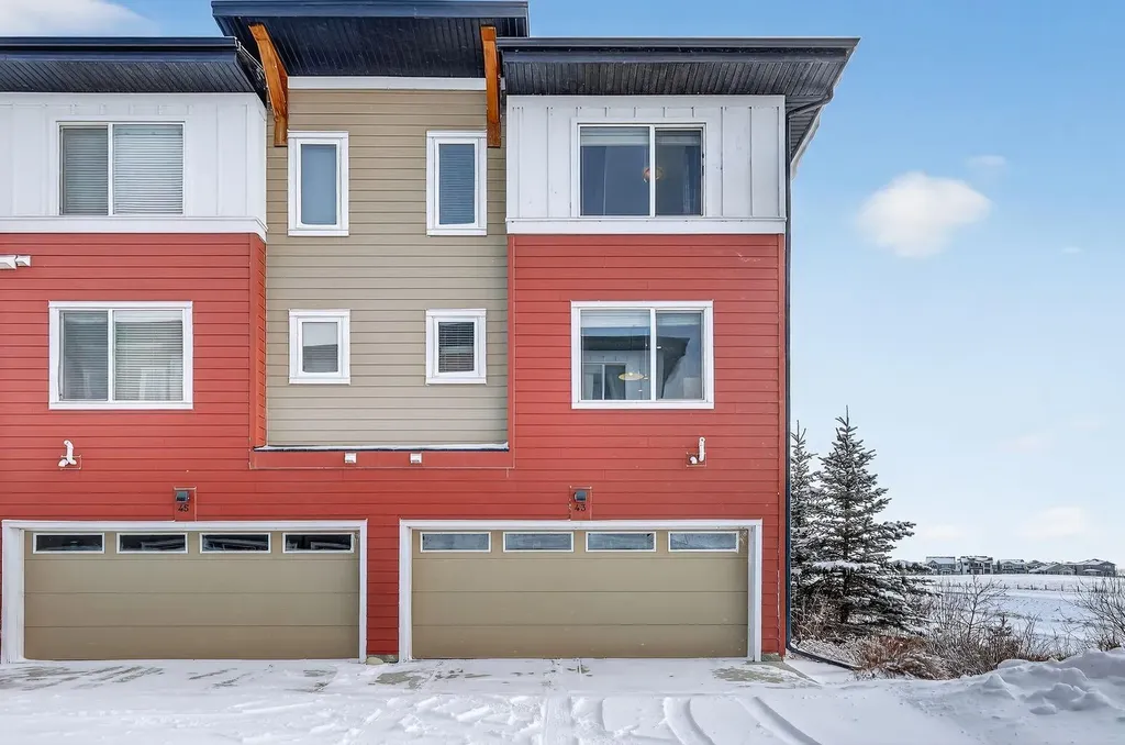 111 Rainbow Falls Gate Chestermere AB T1X 0Z5