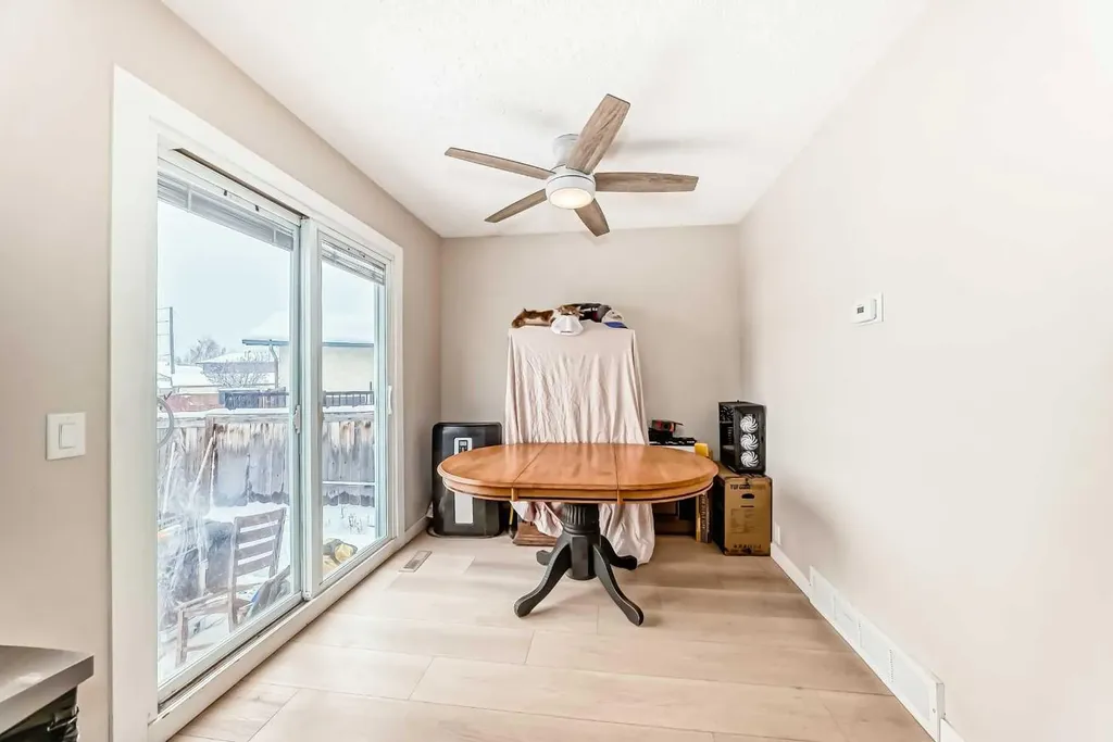 139 Bermuda Drive NW Calgary AB T3K 1H6