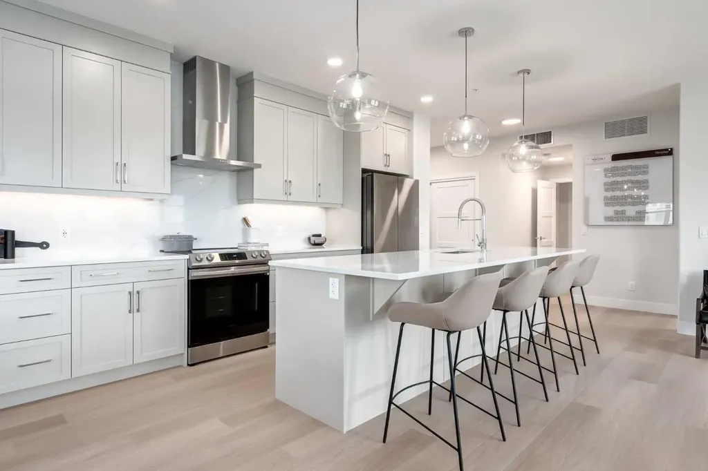 110 Greenbriar Place NW Calgary AB X0X 0X0