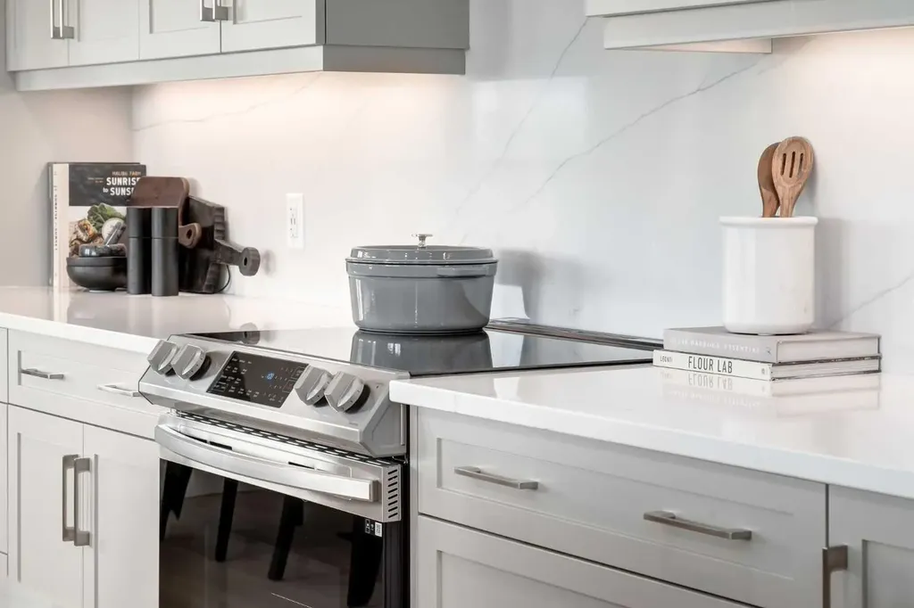 110 Greenbriar Place NW Calgary AB X0X 0X0