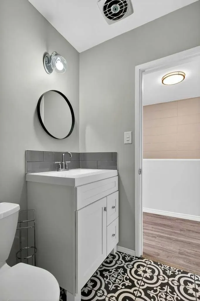 2211 19 Street NE Calgary AB T2E 4Y5