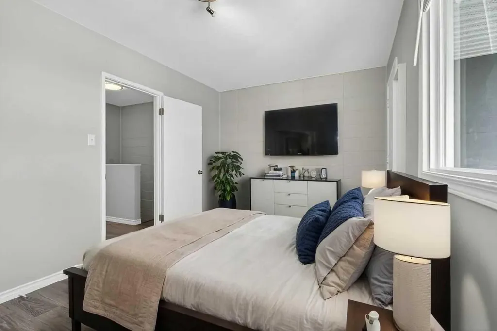 2211 19 Street NE Calgary AB T2E 4Y5