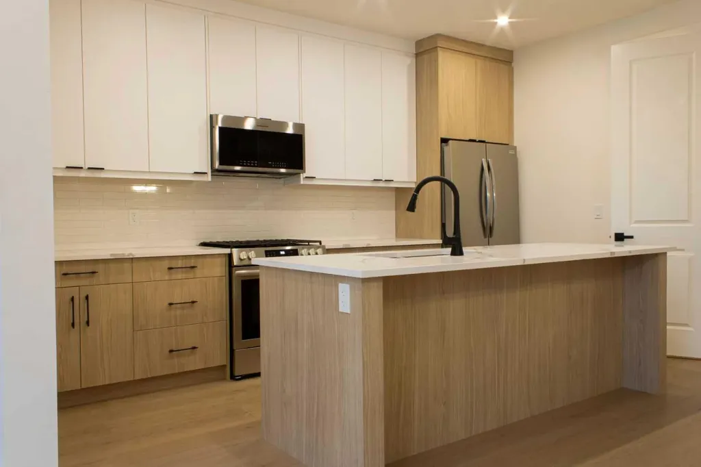 1512 21 Avenue NW Calgary AB T2M 1L8