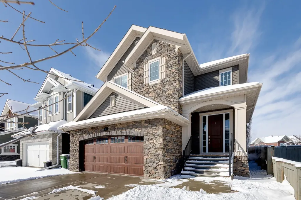 52 Cooperstown Place SW Airdrie AB T4B 3T5