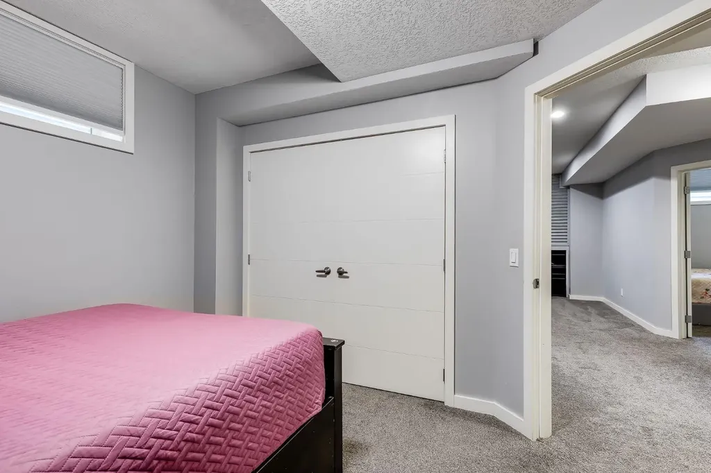 52 Cooperstown Place SW Airdrie AB T4B 3T5