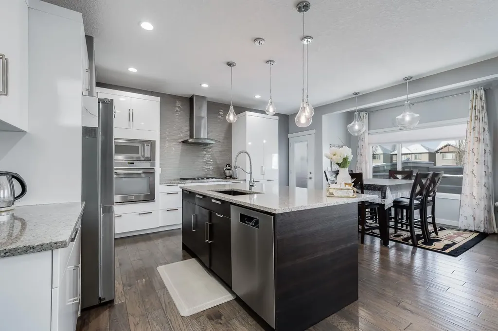 52 Cooperstown Place SW Airdrie AB T4B 3T5