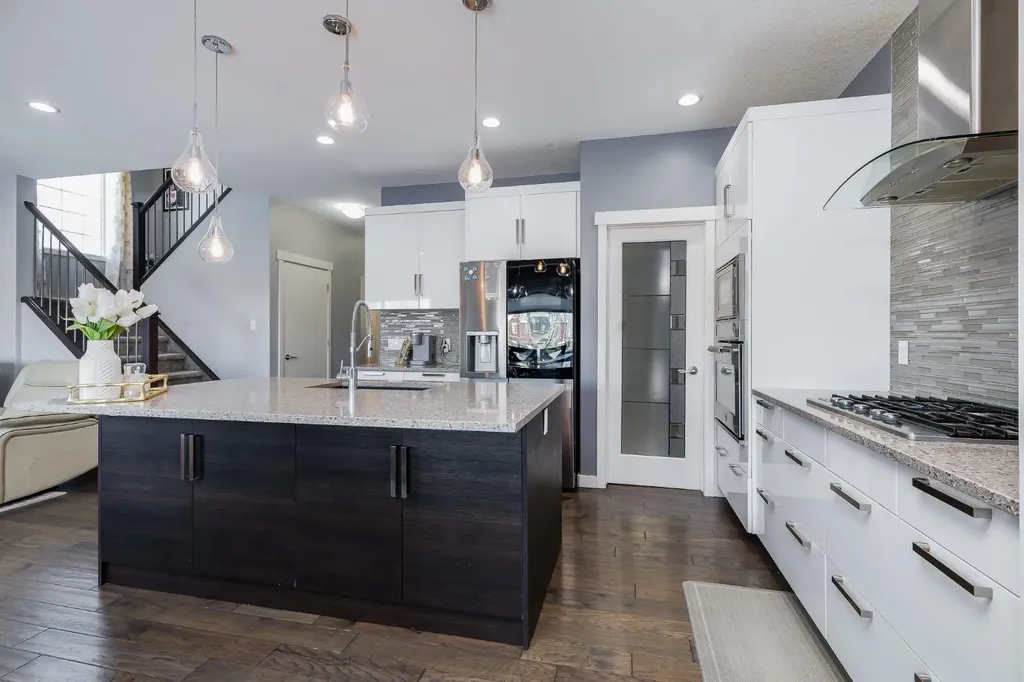 52 Cooperstown Place SW Airdrie AB T4B 3T5