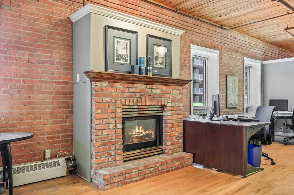 535 10 Avenue SW Calgary AB T2R 0A8