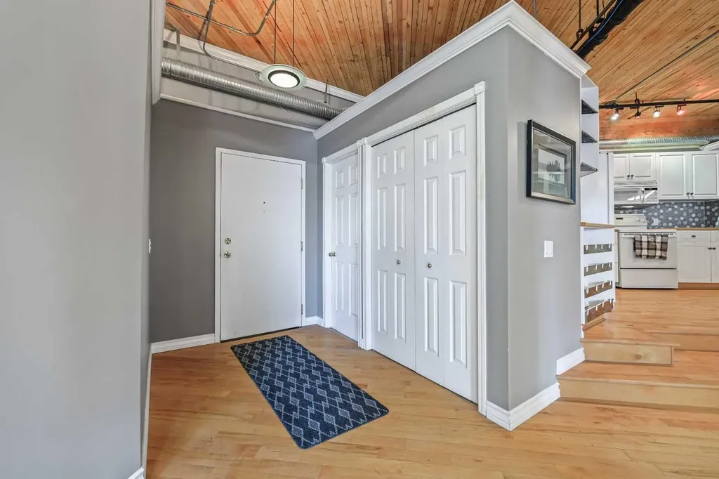 535 10 Avenue SW Calgary AB T2R 0A8