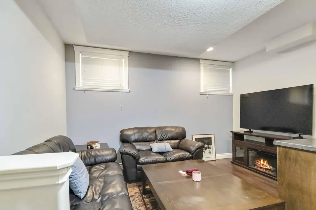 495 Killdeer Way Fort Mcmurray AB T9K0R5